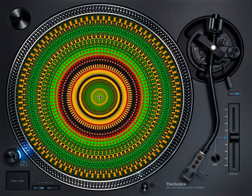 Intricate rotating pattern - intricate,