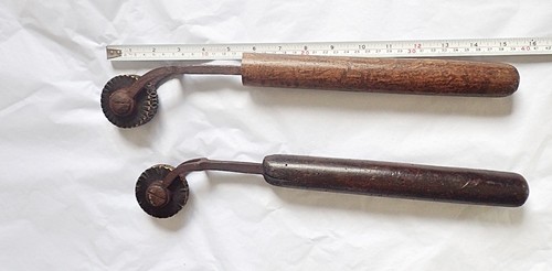Antique brass - x,