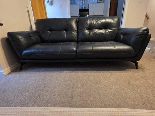 Harlen leather seater and 2 - seater,
