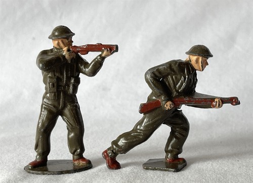 Vintage lead toy - toy, soldiers