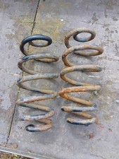 Audi A4 B7 1.9 tdi Pair Rear Springs. Non S-line