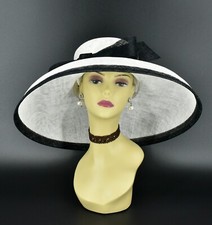 M22025( white Black hat)
