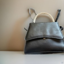 Black Handbag with Dimonte