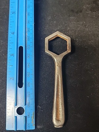 Vintage original scythe snath - original,