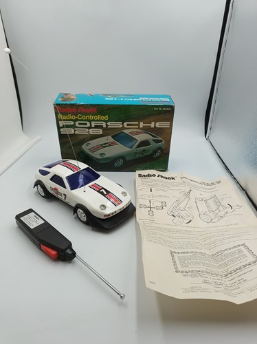 Vintage 1980 tandy radio - vintage, 1980's
