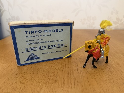 Timpo lead figure knights - figure,
