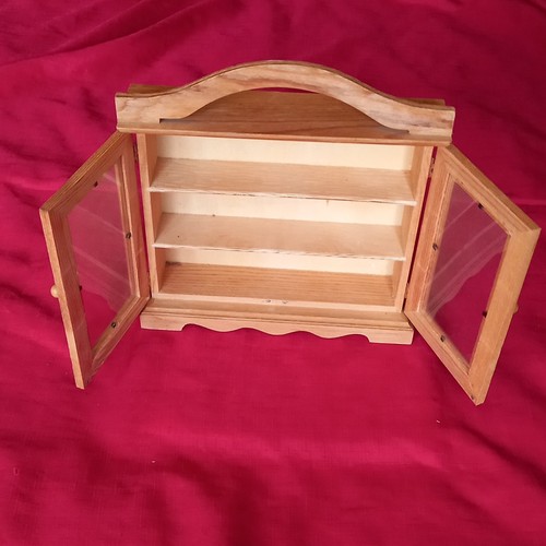 Charming pine wooden - 'pine',