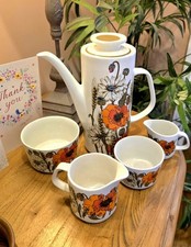 Vintage J&G Meakin Poppy
