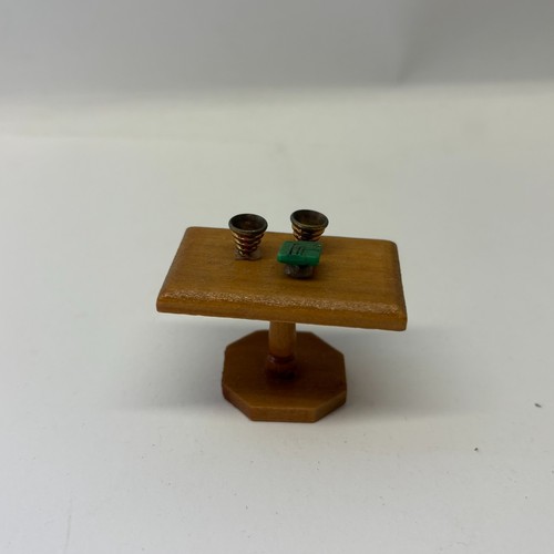 24th scale dolls house - 1:24th,