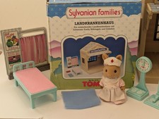 TOMY VINTAGE Sylvanian Families Cottage Hospital With Original Figure And Box