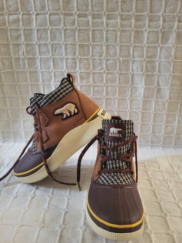 Sorel out about plus - sorel, n