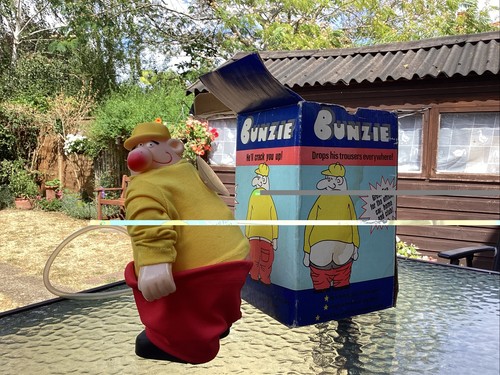Vintage bunzie mooning - bunzie,