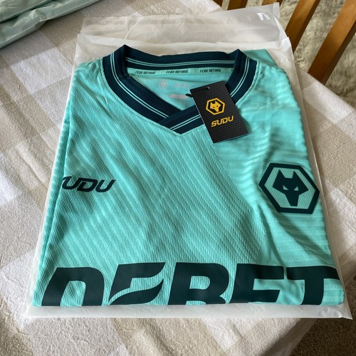 Wolverhampton wanderers wolves - wolverhampton,