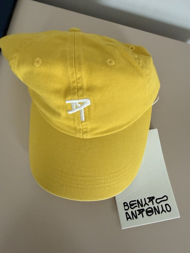 Zara bad bunny benito - x,