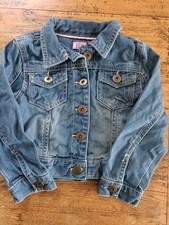 BUNDLE OF GIRLS CLOTHING AGE