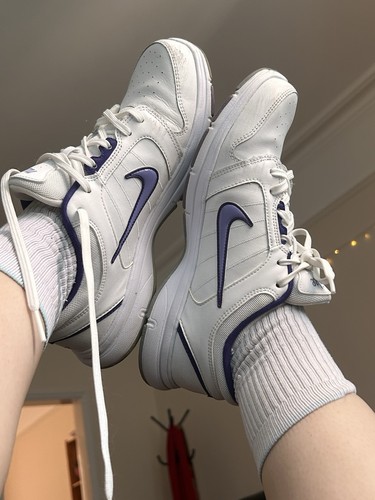 Nike steady v111 womens - v111,