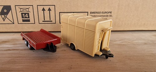 Corgi red farm construction - red,
