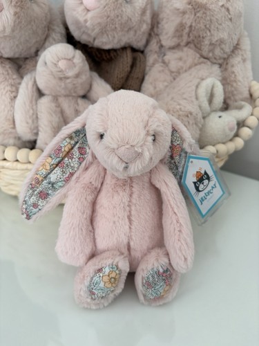 Jellycat small blush blossom - small,