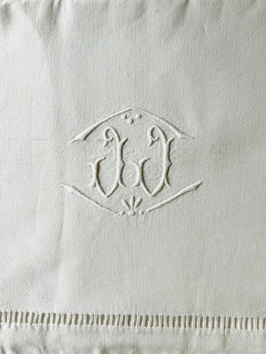 Antique french white - an,