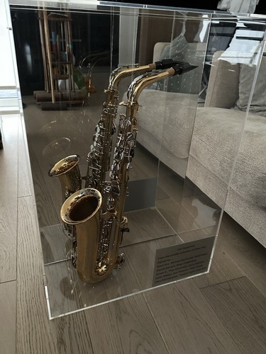 Framed hanging yamaha yas 26 - +,