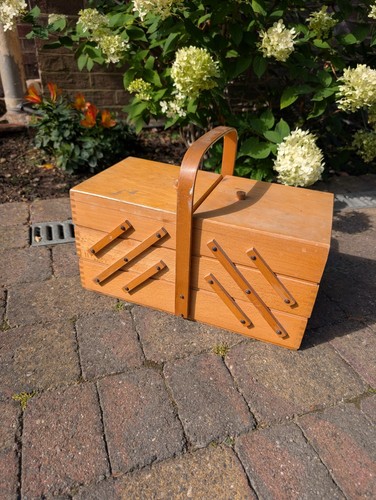 Vintage wooden cantilever - wooden,