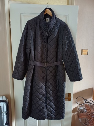 Black quilted coat comes - tu, coat,comes