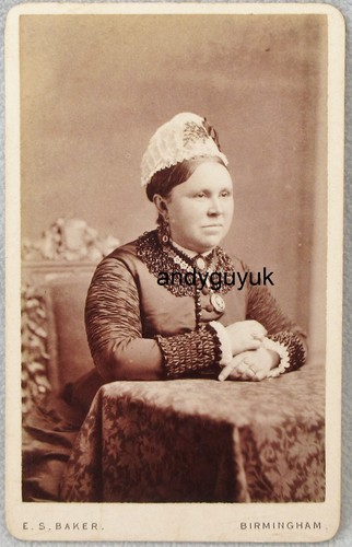 Cdv lady jewellery - lady,