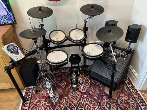 Roland electric drum kit - roland,