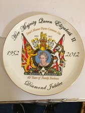 Queen Elizabeth II Diamond Jubilee Plate Issued by Stow's Farm Caravan Site