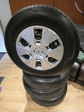New wheel set with tyres