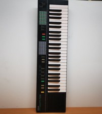 Yamaha PSR-12 Keyboard Vintage
