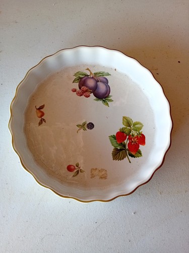 Wedgewood fluted edge flan - 6",
