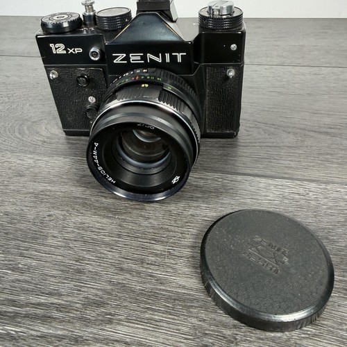 Zenit 35mm slr - 12, film