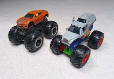 2x Hot Wheels Monster Jam