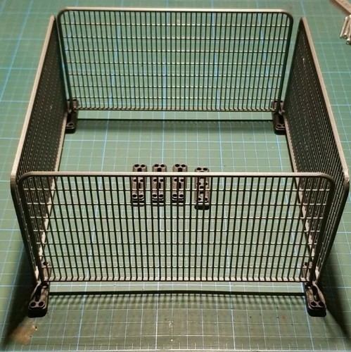Temporary fencing x4 - 1/18,