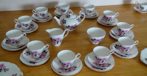 Regency pink roses vintage - regency,