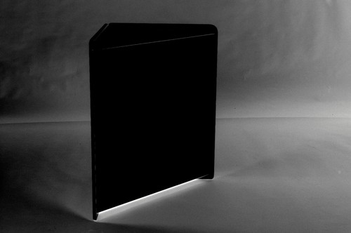 Black open corner triangle - black,