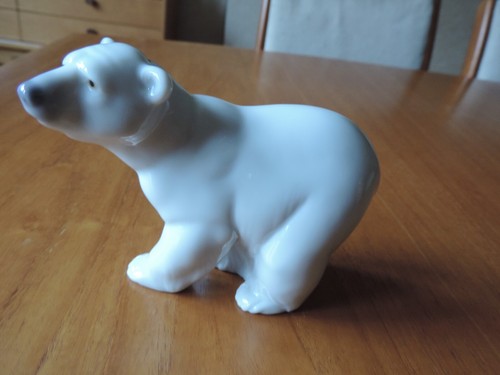 Lladro polar bear vgc - polar,