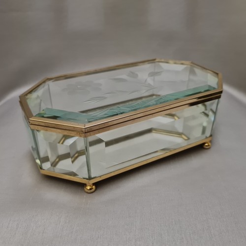 Vintage jewellery box etched - box,,