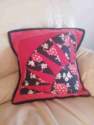 Pieced patchwork quilted - pieced/patchwork,
