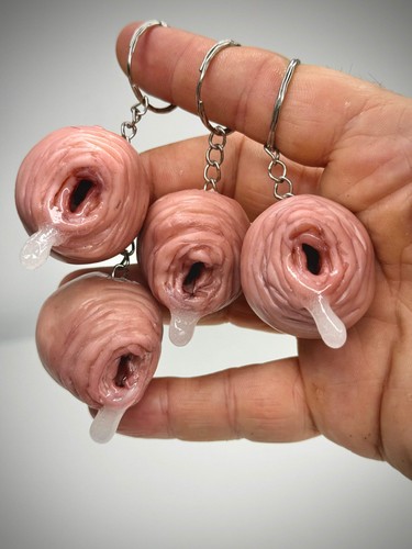 Dripping foreskin keychain - dripping, –