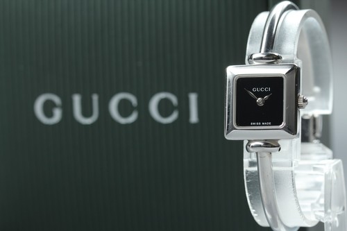 Near mint case - [near, gucci