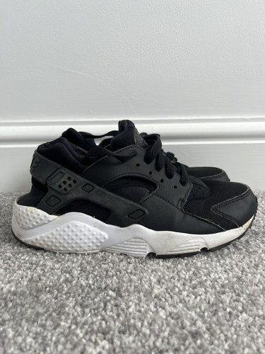 Nike air huarache black and - air,