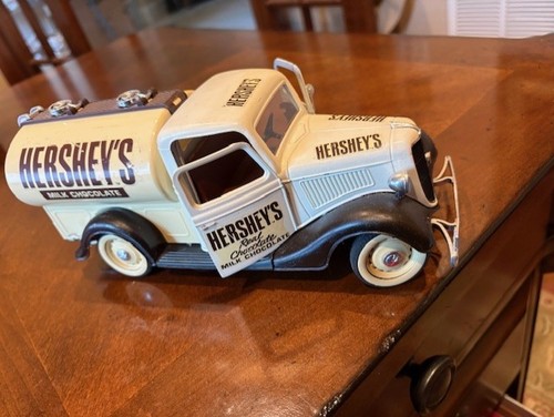 Hershey milk chocalate 1936 - hershey's,