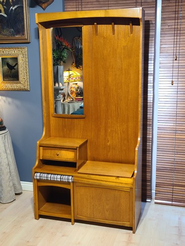 Chippy heath telephone seat - chippy,
