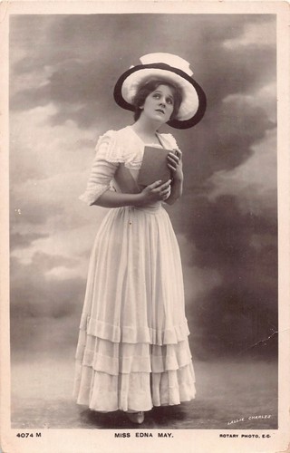 Postcard edwardian actress - postcard,
