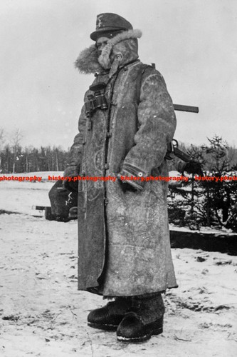 F028353 german paratrooper - german,