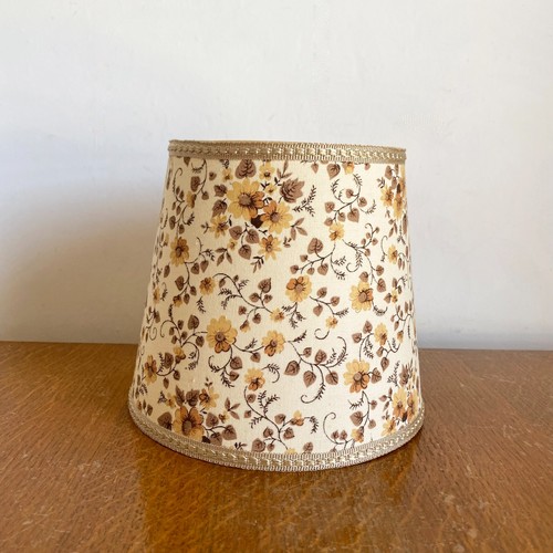 Small groovy floral - groovy,