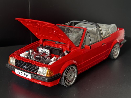 Ford escort mk3 cabriolet - 1/18,