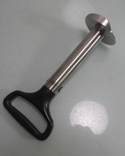 Rösle pineapple cutter stainless steel black plastic handle (front)